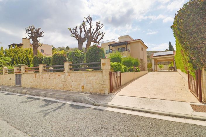 Image No.2-4 Bed Villa for sale