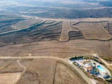 Field - Pano Arodes, Paphos