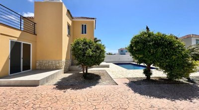 Detached Villa For Sale  in  Select Location