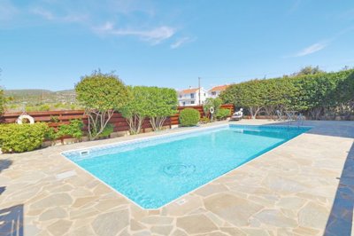 Ground Floor Apartment  For Sale  in  Sea Caves