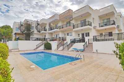 Town House For Sale  in  Peyia Village