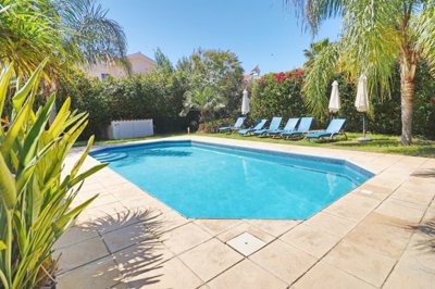 Detached Villa For Sale  in  Coral Bay