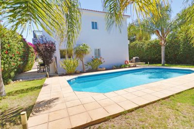 Detached Villa For Sale  in  Coral Bay