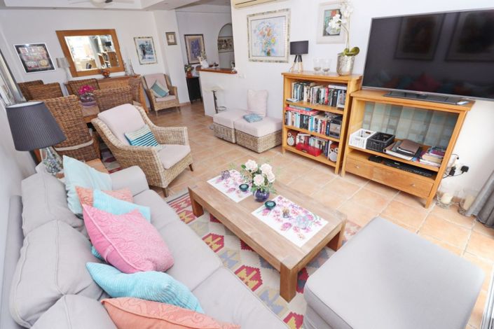 Image No.10-3 Bed Apartment for sale