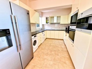 Penthouse For Sale  in  Exo Vrisi