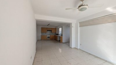 Spacious 3-Bedroom  Ground Floor Apt, Kings Av.Mall Area, Paphos.