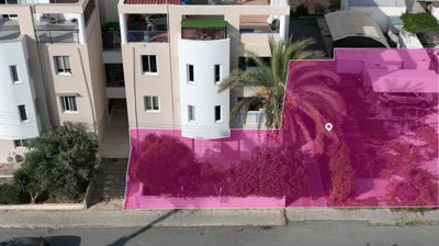 Spacious 3-Bedroom  Ground Floor Apt, Kings Av.Mall Area, Paphos.