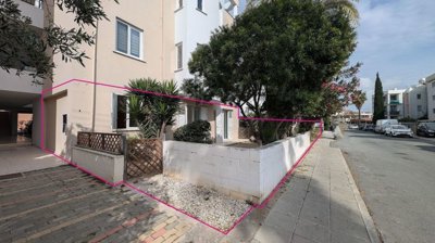 Spacious 3-Bedroom  Ground Floor Apt, Kings Av.Mall Area, Paphos.