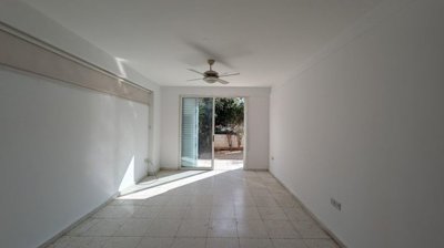Spacious 3-Bedroom  Ground Floor Apt, Kings Av.Mall Area, Paphos.