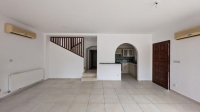 Charming 3-Bedroom Detached Villa with Private Pool, Tala, Paphos