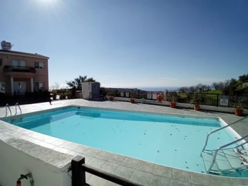 Town House For Sale  in  Armou