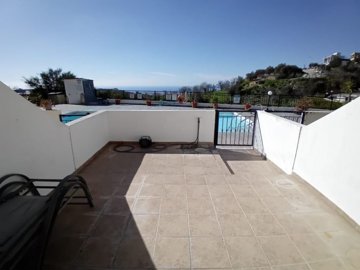 Town House For Sale  in  Armou