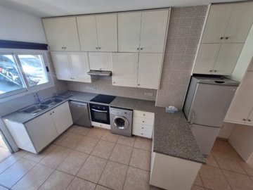 Town House For Sale  in  Armou
