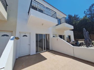 Town House For Sale  in  Armou