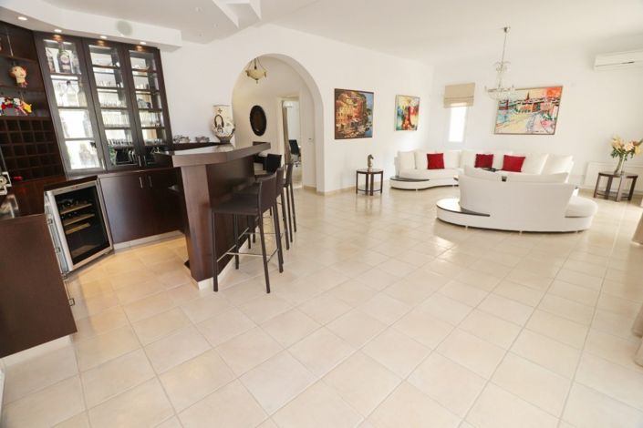 Image No.10-Villa de 5 chambres à vendre à Coral Bay