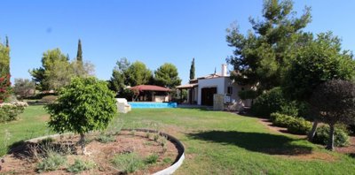 Detached Villa For Sale  in  Select Location