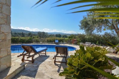 Detached Villa For Sale  in  Latsi