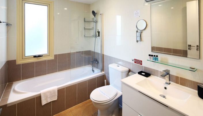 Image No.10-3 Bed Apartment for sale