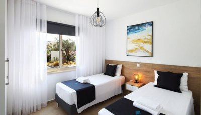 Ground Floor Apartment  For Sale  in  Select Location