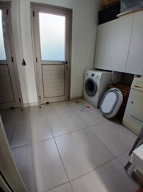 Bungalow For Sale  in  Anavargos