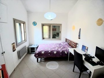 Bungalow For Sale  in  Anavargos