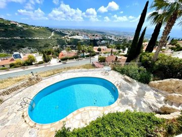 Detached Villa For Sale  in  Select Location
