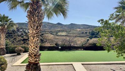 Ground Floor Apartment  For Sale  in  Peyia Village