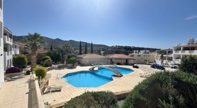 Ground Floor Apartment  For Sale  in  Peyia Village