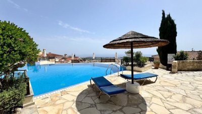 Penthouse For Sale  in  Tsada