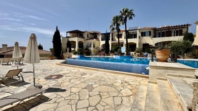Penthouse For Sale  in  Tsada