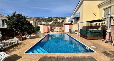 Detached Villa For Sale  in  Select Location