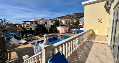 Detached Villa For Sale  in  Select Location