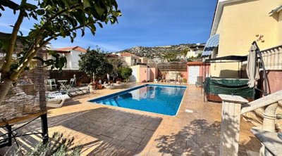 Detached Villa For Sale  in  Peyia Village