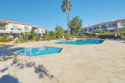 Town House For Sale  in  Kato Pafos