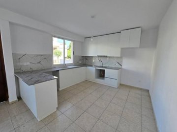 Ground Floor Apartment  For Sale  in  Kato Pafos