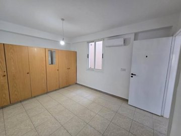 Ground Floor Apartment  For Sale  in  Kato Pafos