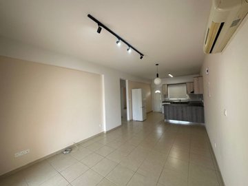 Ground Floor Apartment  For Sale  in  Universal Area