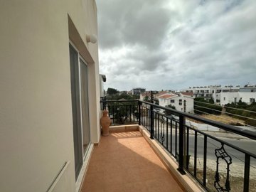 Apartment For Sale  in  Yeroskipou