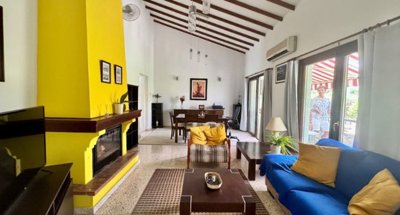 Bungalow For Sale  in  Kissonerga