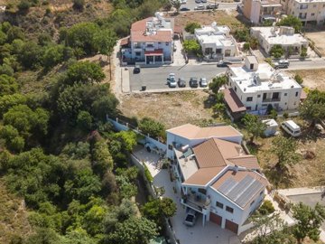 Plot - Anavargos, Paphos
