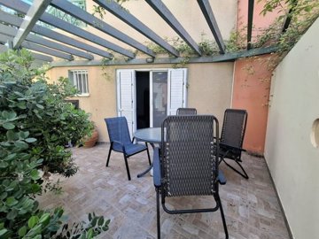 Ground Floor Apartment  For Sale  in  Universal Area