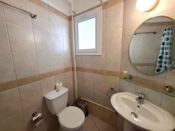 Ground Floor Apartment  For Sale  in  Universal Area