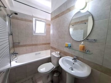 Ground Floor Apartment  For Sale  in  Universal Area