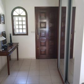 Detached Villa For Sale  in  Kamares