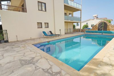 Detached Villa For Sale  in  Peyia Village