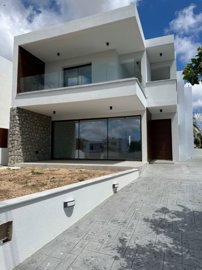Detached Villa For Sale  in  Yeroskipou