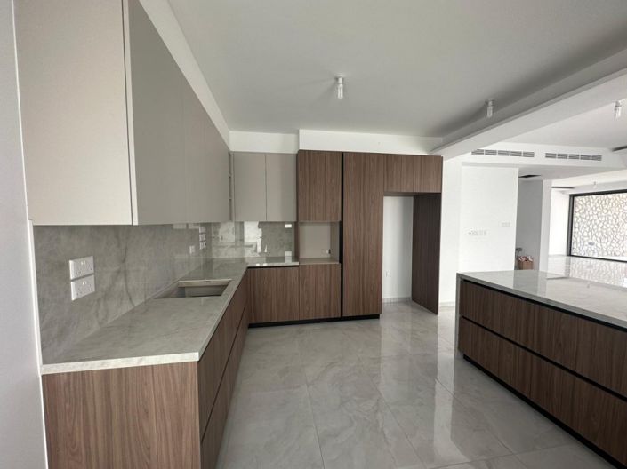 Image No.8-4 Bed Villa for sale