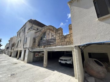 Apartment For Sale  in  Kato Pafos