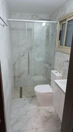Ground Floor Apartment  For Sale  in  Tombs of the Kings