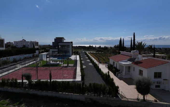 Image No.1-5 Bed Villa for sale